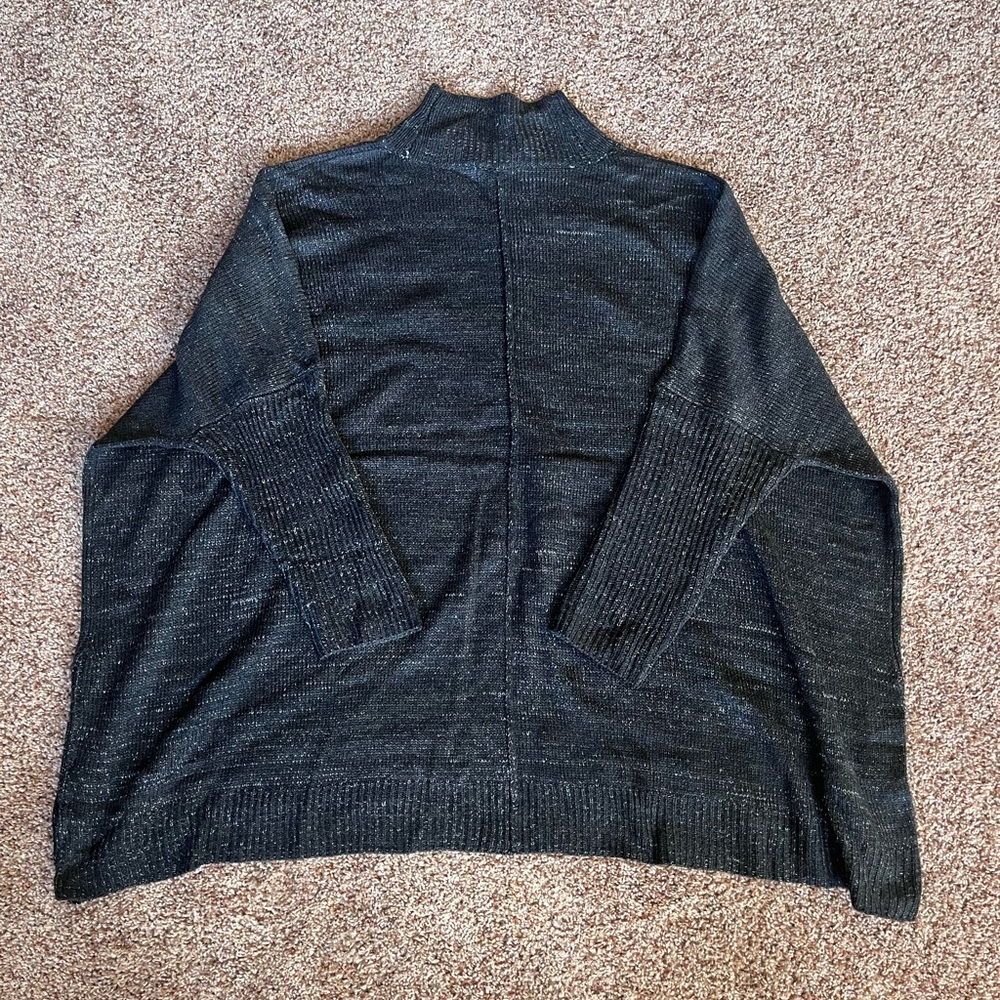NWT Indigo Thread Co Charcoal Gray and Silver Button-Detail Sweater - Picture 3 of 4